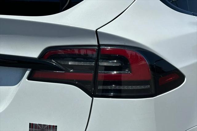 2022 Tesla Model X Plaid Tri Motor All-Wheel Drive