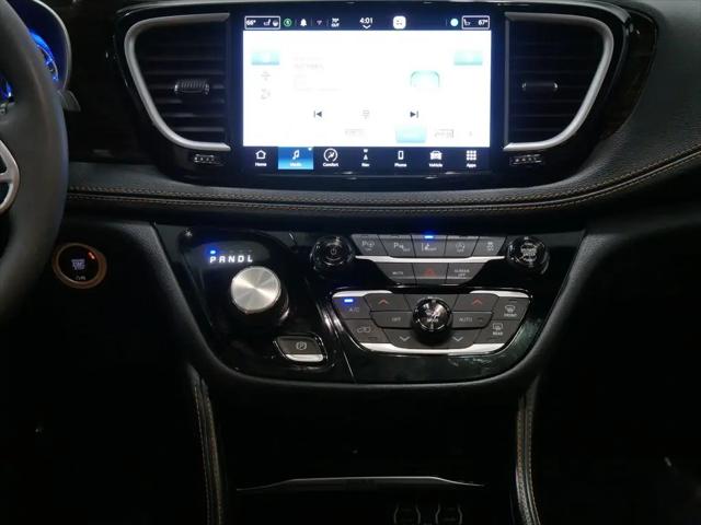 2023 Chrysler Pacifica Pinnacle