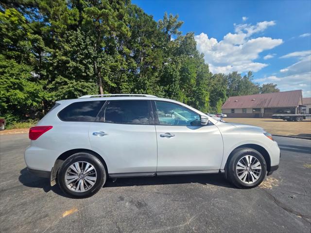 2017 Nissan Pathfinder S