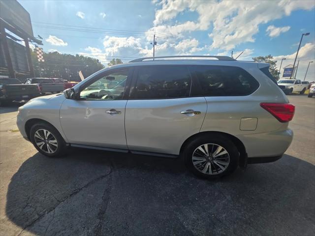 2017 Nissan Pathfinder S