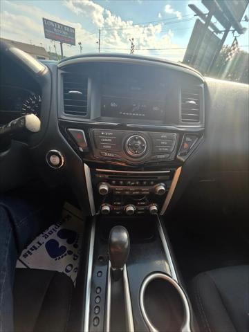 2017 Nissan Pathfinder S