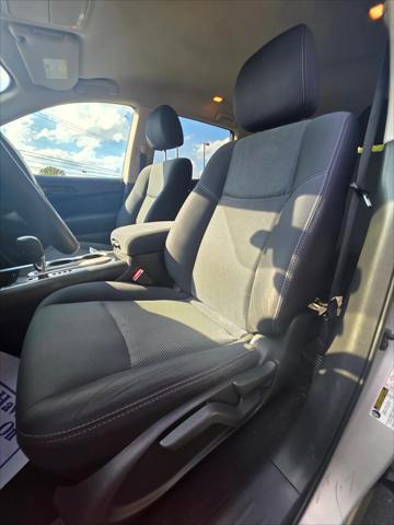 2017 Nissan Pathfinder S
