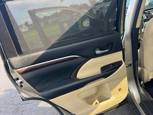 2014 Toyota Highlander Limited Platinum V6