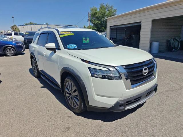 2023 Nissan Pathfinder SL FWD