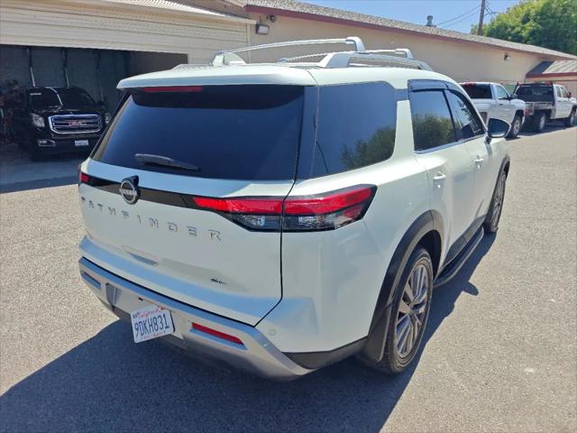 2023 Nissan Pathfinder SL FWD