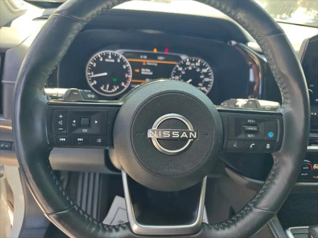 2023 Nissan Pathfinder SL FWD