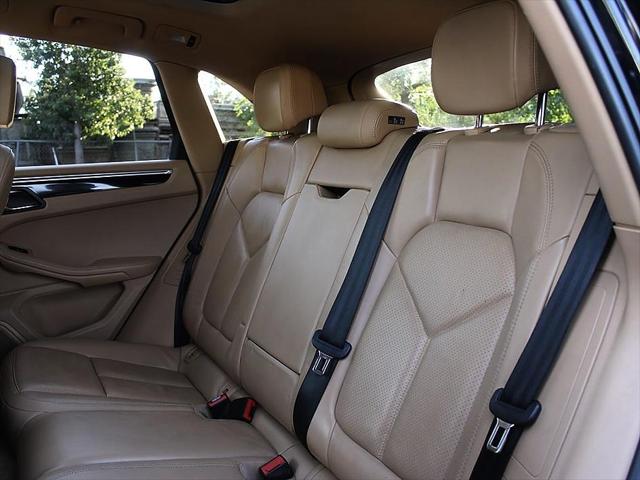 2015 Porsche Macan S
