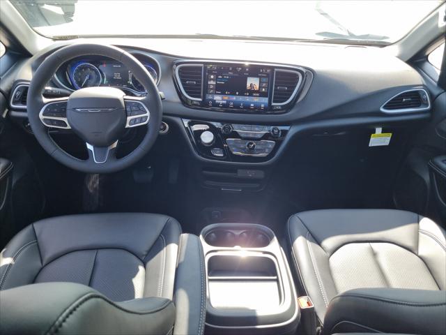 2027 Chrysler Pacifica LX