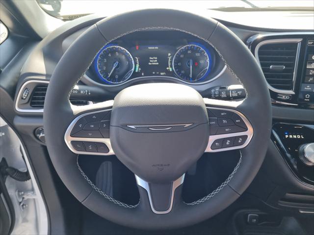 2027 Chrysler Pacifica LX