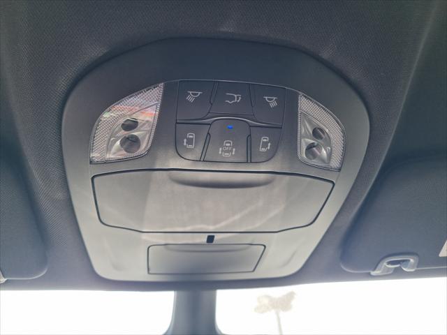 2027 Chrysler Pacifica LX