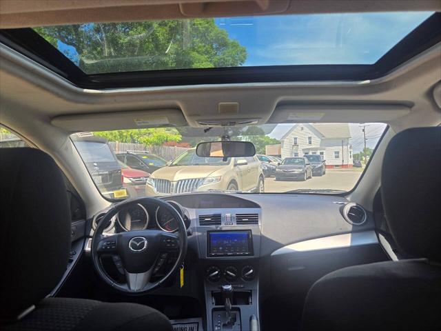 2012 Mazda Mazda3 i Touring 4dr Hatchback 6A