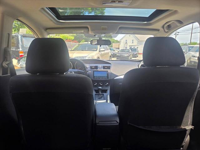 2012 Mazda Mazda3 i Touring 4dr Hatchback 6A