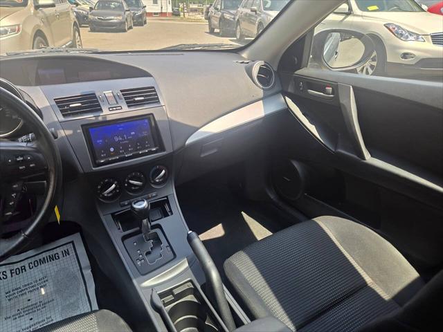 2012 Mazda Mazda3 i Touring 4dr Hatchback 6A