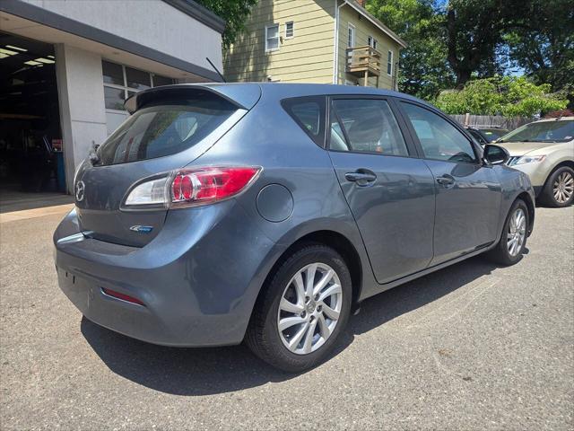 2012 Mazda Mazda3 i Touring 4dr Hatchback 6A