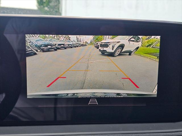 2026 Buick NV Sport Touring FWD
