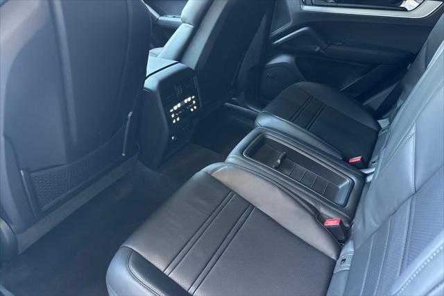2026 Porsche Cayenne Unknown