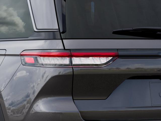 New 2026 Baltic Gray Metallic Clearcoat Jeep Laredo image 61
