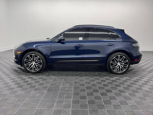 2023 Porsche Macan Unknown