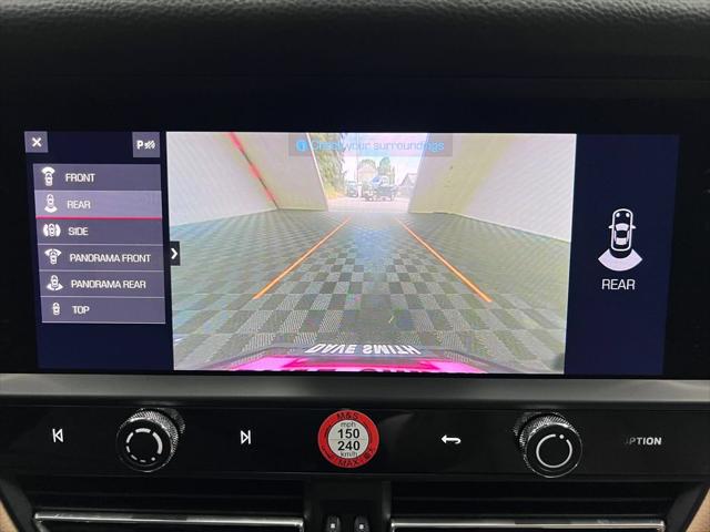 2023 Porsche Macan Unknown