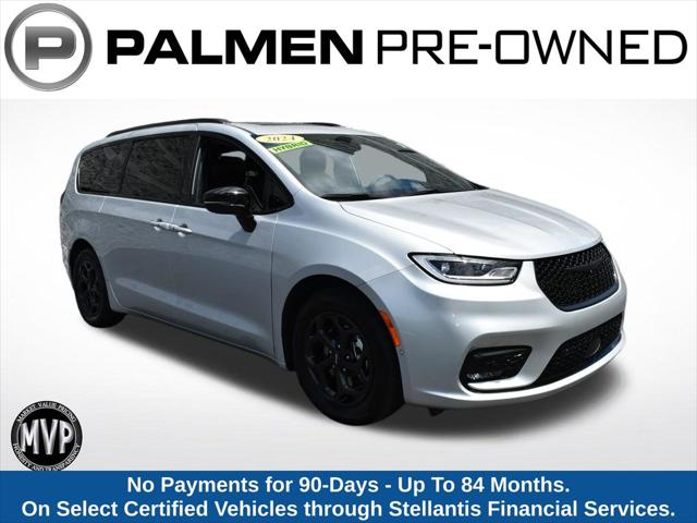 2024 Chrysler Pacifica Hybrid Premium S Appearance Pkg for sale in Kenosha, WI