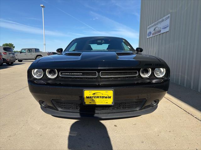 2016 Dodge Challenger SXT