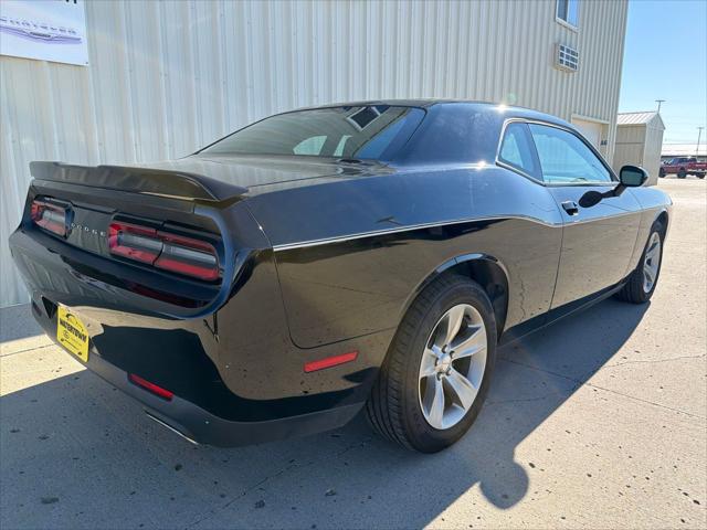 2016 Dodge Challenger SXT