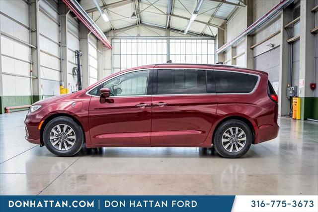 2021 Chrysler Pacifica Hybrid Touring L