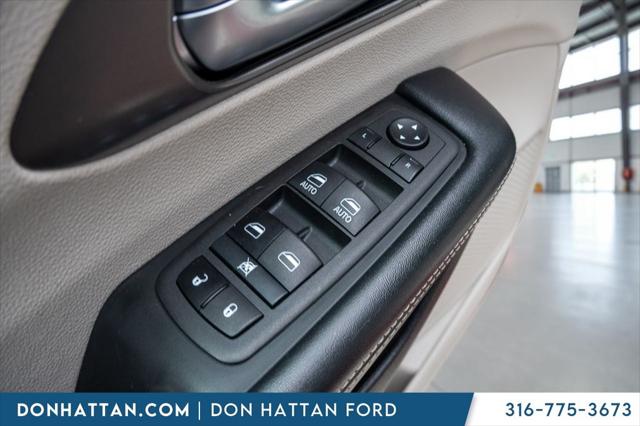 2021 Chrysler Pacifica Hybrid Touring L