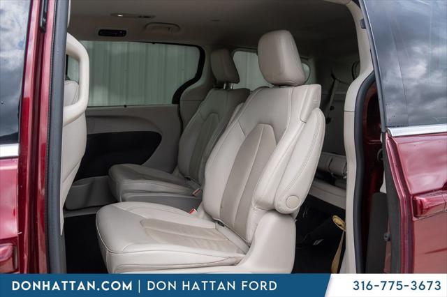 2021 Chrysler Pacifica Hybrid Touring L