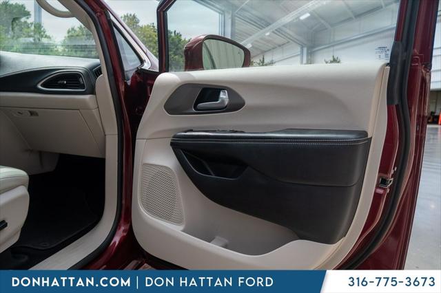 2021 Chrysler Pacifica Hybrid Touring L
