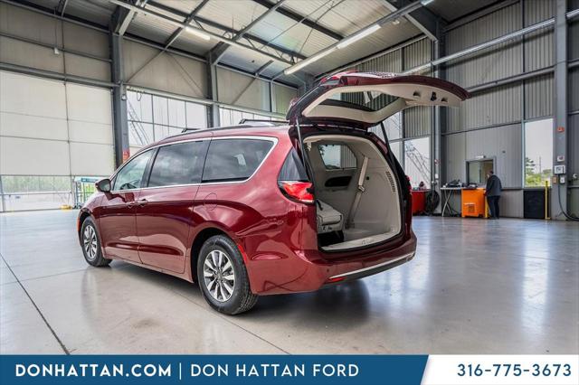 2021 Chrysler Pacifica Hybrid Touring L