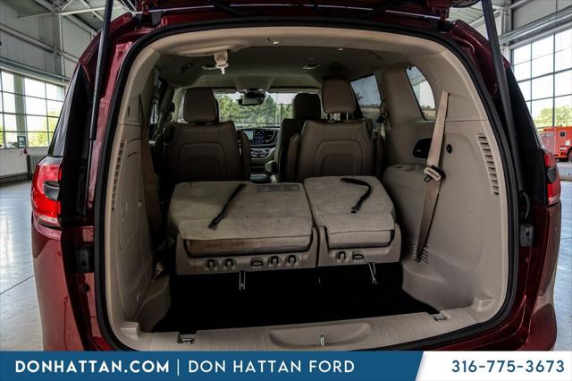 2021 Chrysler Pacifica Hybrid Touring L