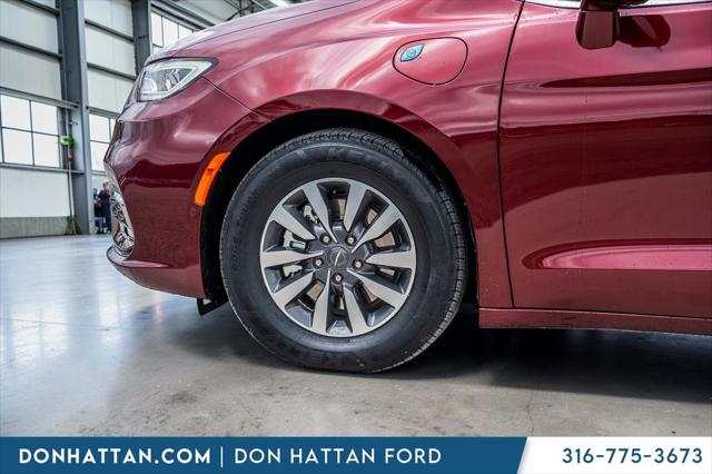 2021 Chrysler Pacifica Hybrid Touring L