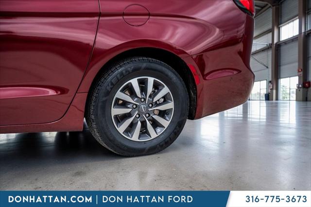 2021 Chrysler Pacifica Hybrid Touring L