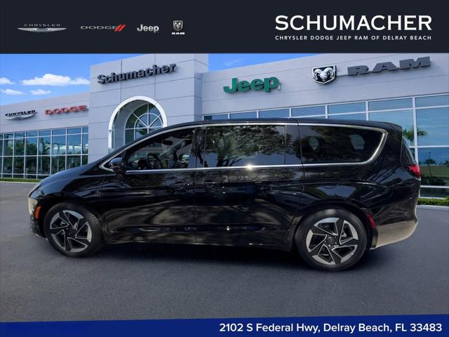 2027 Chrysler Pacifica Limited