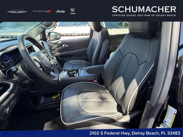 2027 Chrysler Pacifica Limited