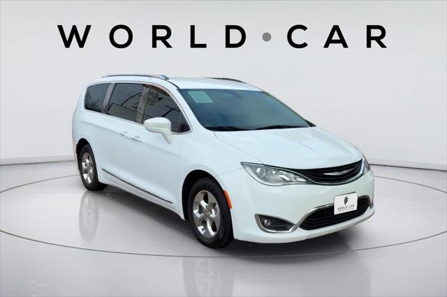 2018 Chrysler Pacifica Hybrid Touring L for sale in New Braunfels, TX