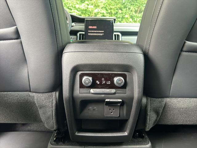 2026 GMC Acadia Elevation AWD