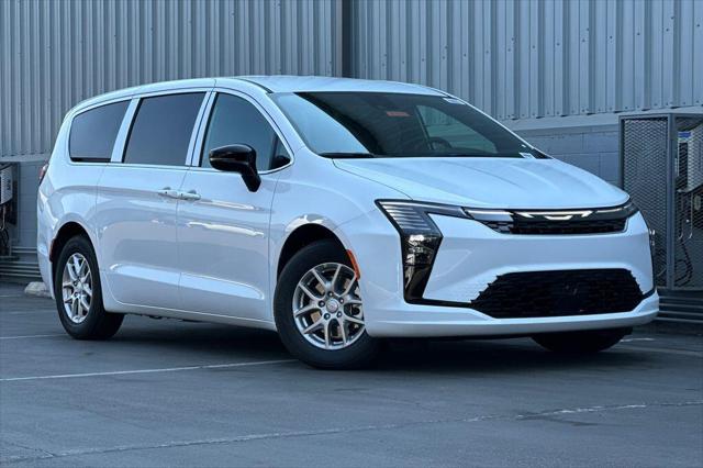 2027 Chrysler Pacifica Pacifica Select