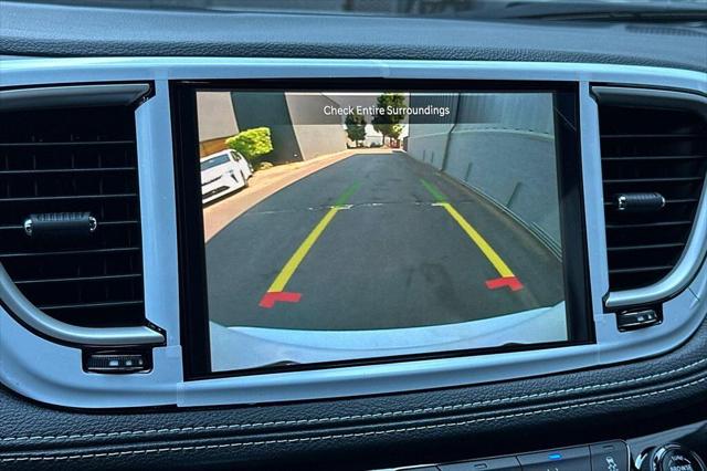 2027 Chrysler Pacifica Pacifica Select