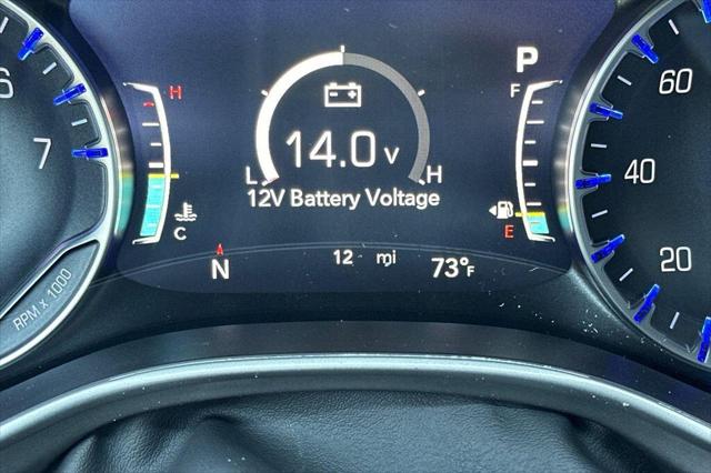 2027 Chrysler Pacifica Pacifica Select