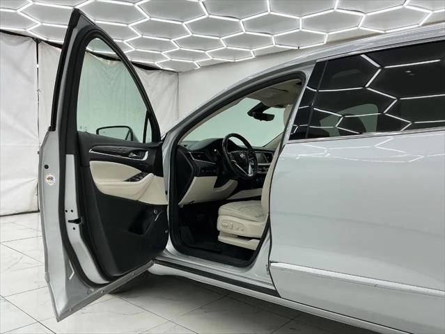 2022 Buick Enclave AWD Avenir