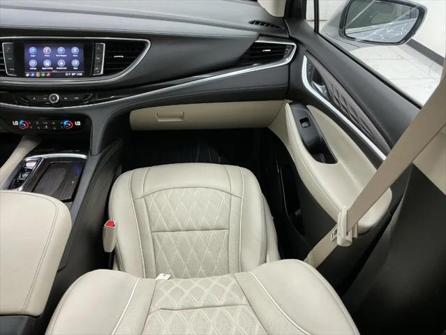 2022 Buick Enclave AWD Avenir