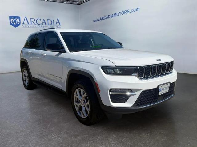 2022 Jeep Grand Cherokee Limited 4x4 for sale in Arcadia, WI