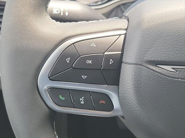 2027 Chrysler Pacifica LX