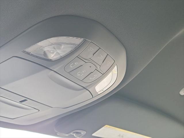 2027 Chrysler Pacifica LX