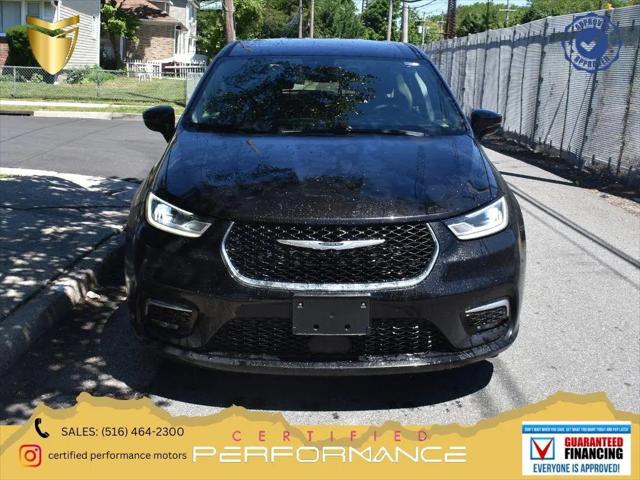 2024 Chrysler Pacifica Touring L for sale in Valley Stream, NY