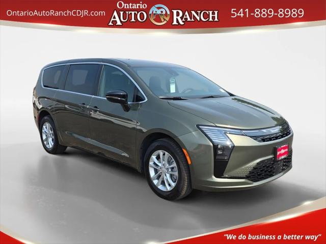 2027 Chrysler Pacifica PACIFICA SELECT AWD