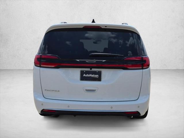 2027 Chrysler Pacifica Pinnacle