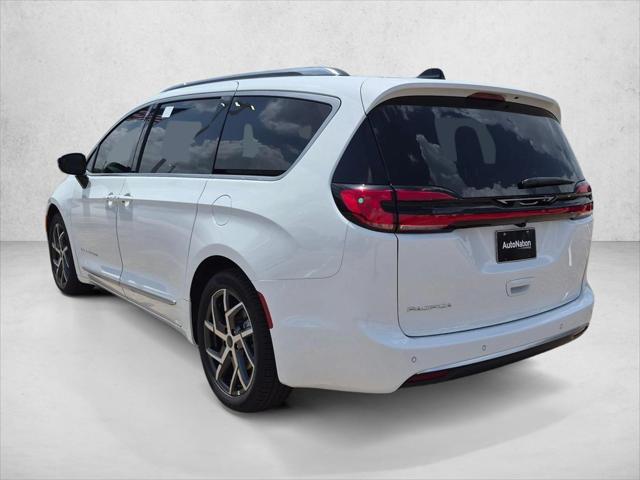 2027 Chrysler Pacifica Pinnacle